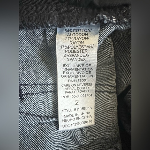 Democracy “Ab”solution Skinny Jeans - Size 2 - Picture 5 of 8